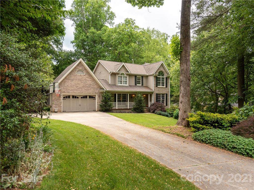 124 Braeside Circle - Photo 1