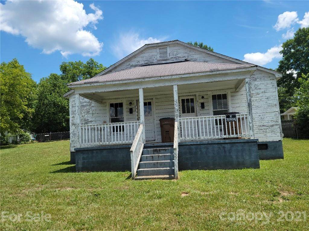 609 Edwards Street - Photo 1
