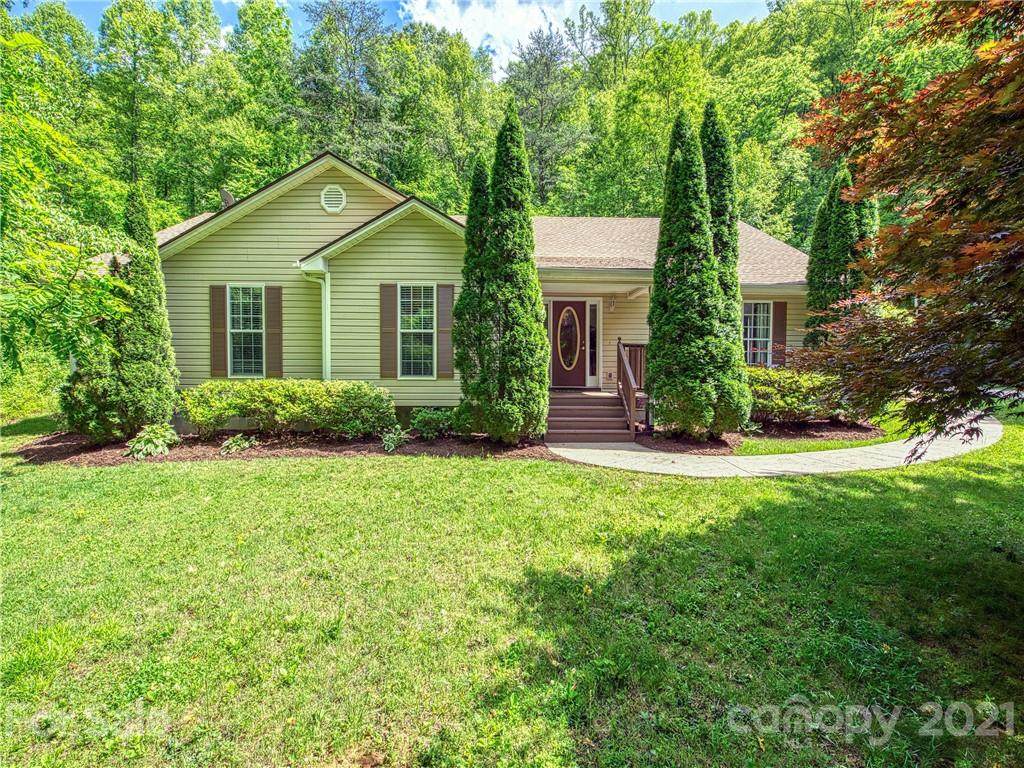 437 Wake Robin Drive - Photo 1