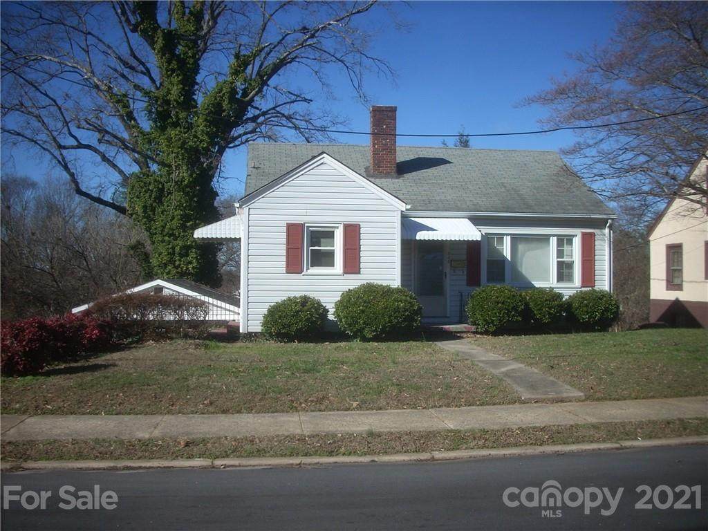 242 7th Street - Photo 1
