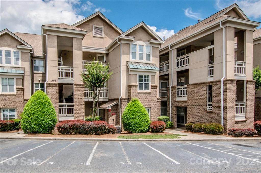 104 Pier 33 Drive - Photo 1