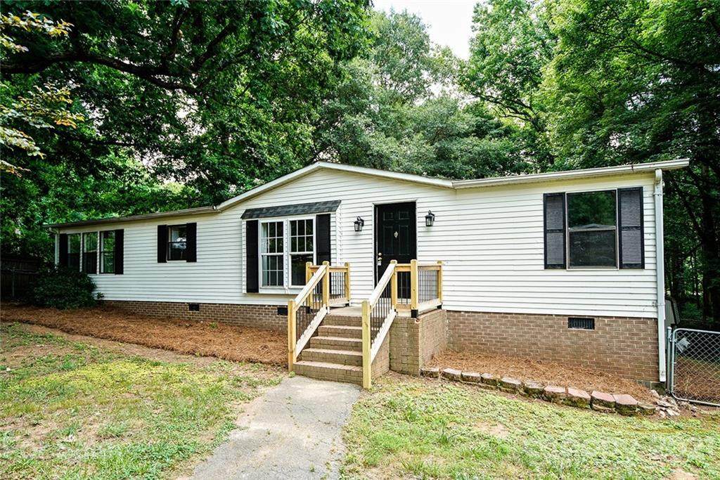219 Laramie Drive - Photo 1