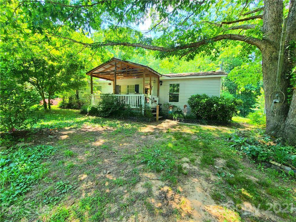 16 Redmond Drive - Photo 1