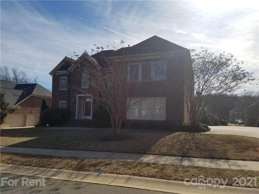 3905 Voltaire Drive - Photo 1