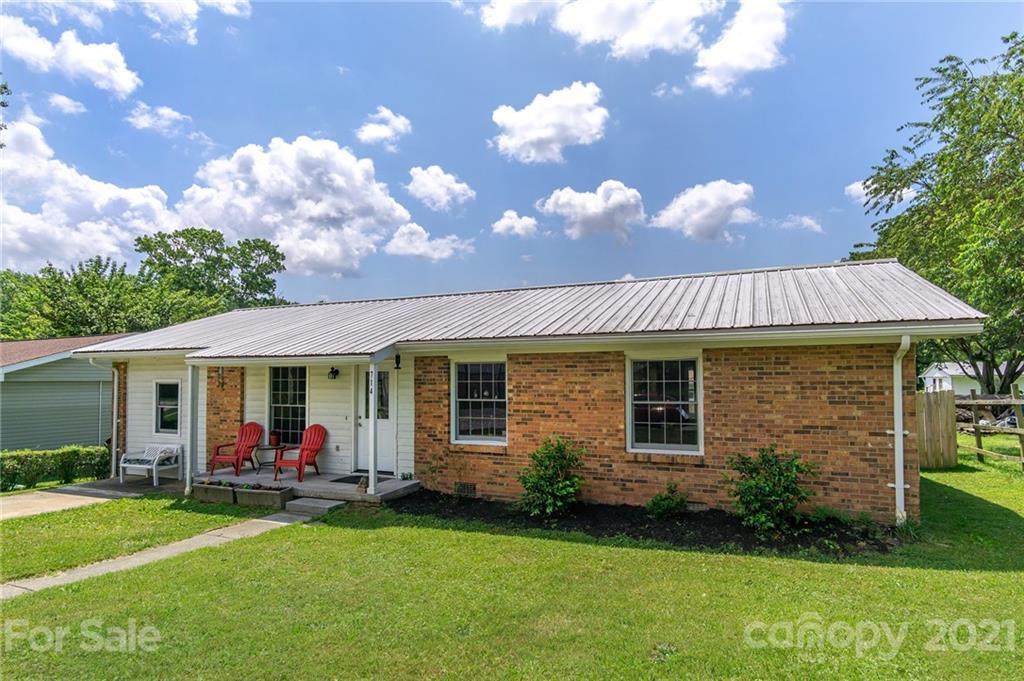 714 White Sparrow Drive - Photo 1