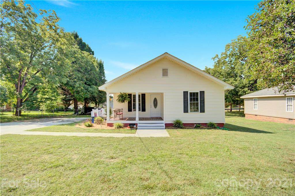 907 Juniper Street - Photo 1