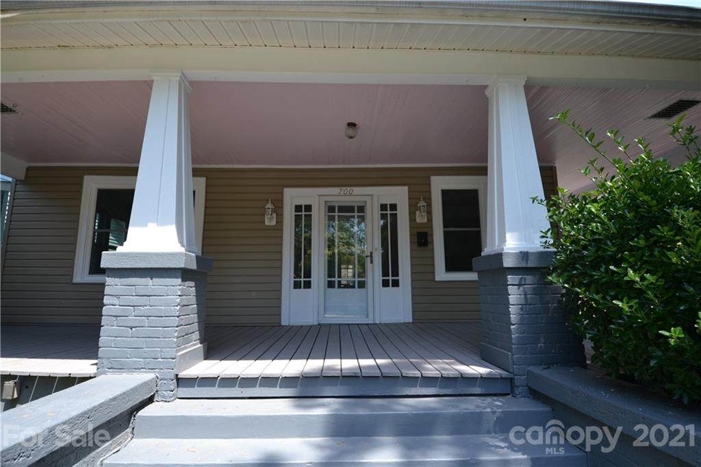 700 Rowan Avenue - Photo 1