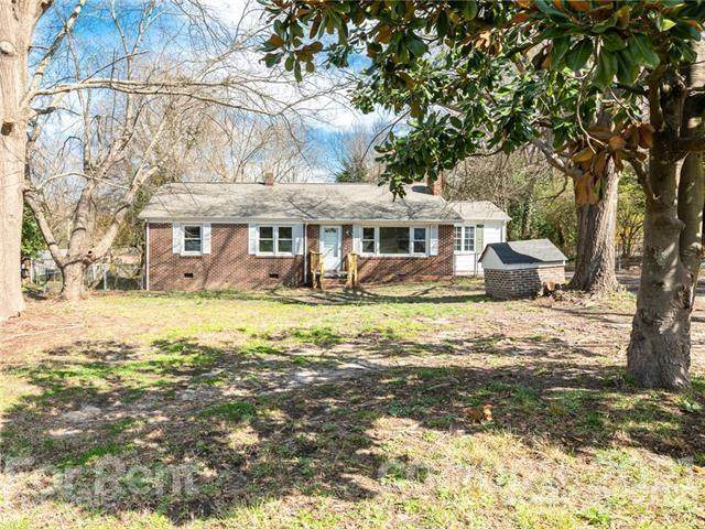 502 Davis Park Road - Photo 1