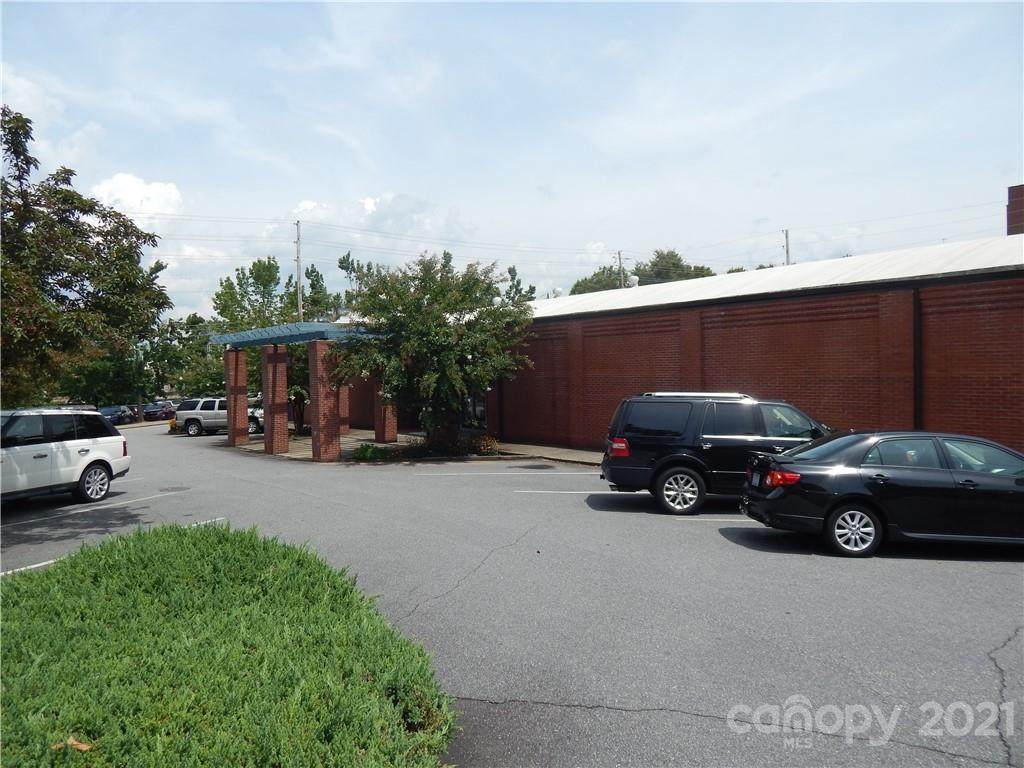 385 Haywood Street - Photo 1