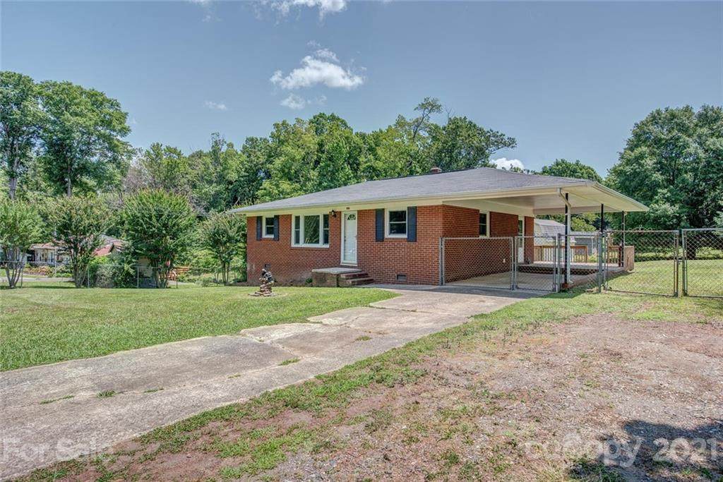 306 Belton Avenue - Photo 1