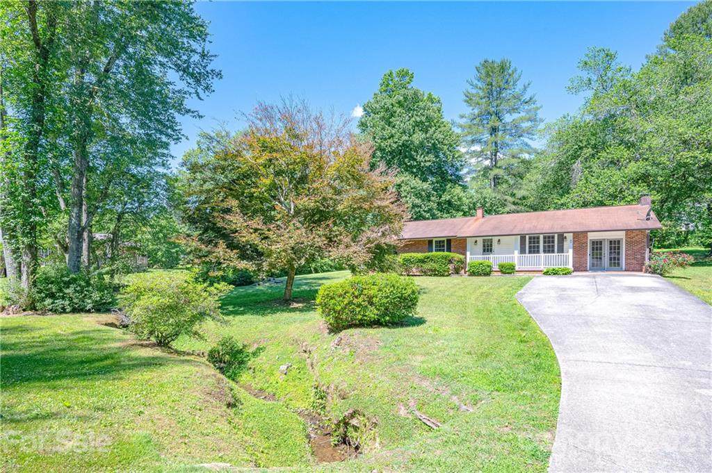 49 Oakwood Drive - Photo 1