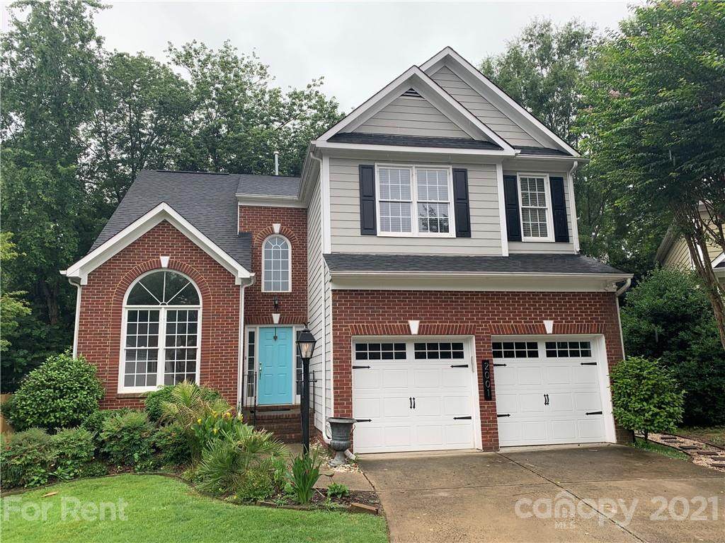 2001 Sablewood Drive - Photo 1
