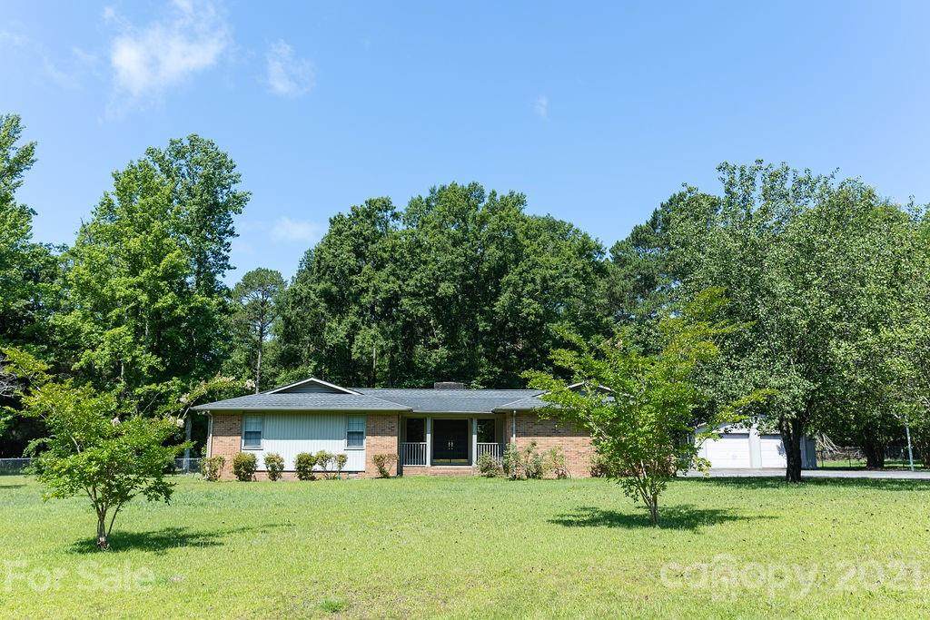 2950 Woodland Hill Way - Photo 1