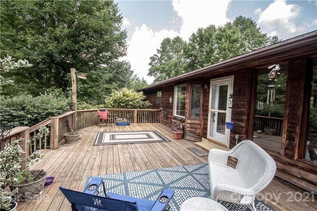 995 Dickinson Drive - Photo 1
