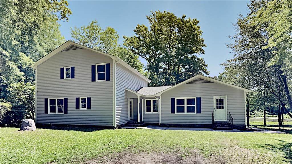 1170 Dogwood Lane - Photo 1