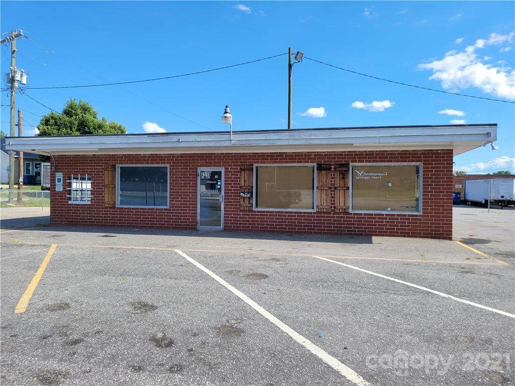 2115 Us 70 Highway - Photo 1