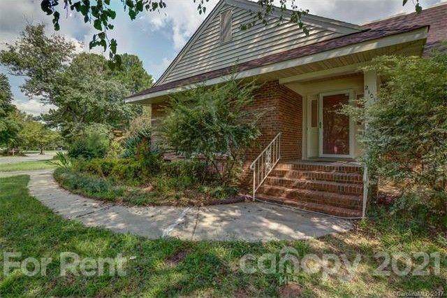 2101 Wellwood Circle - Photo 1