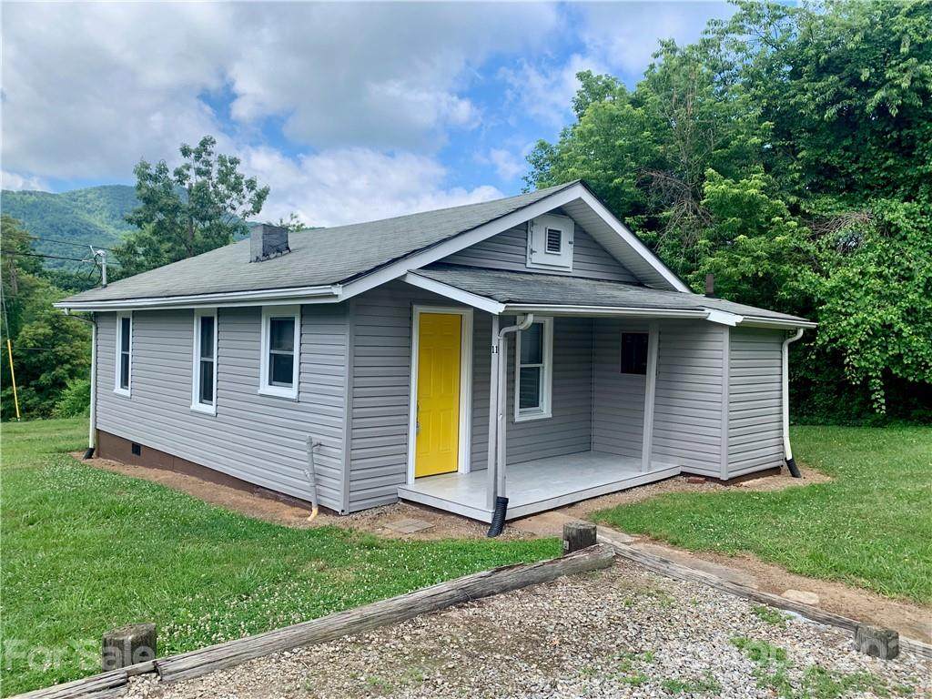 11 Bradford Circle - Photo 1