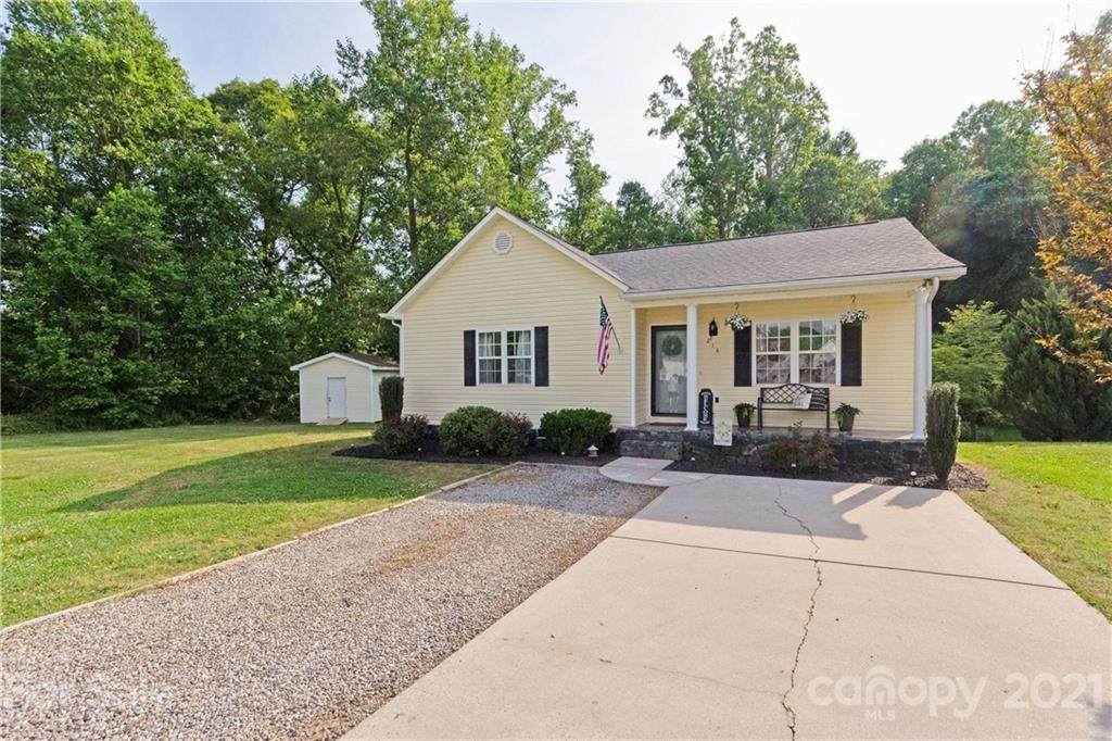 214 Pengrove Drive - Photo 1