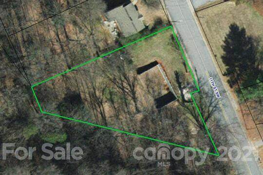 616 11th Street - Photo 1