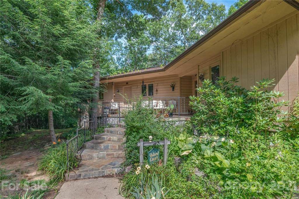 388 Island Creek Road - Photo 1