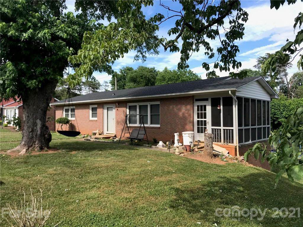 118 Whitley Road - Photo 1