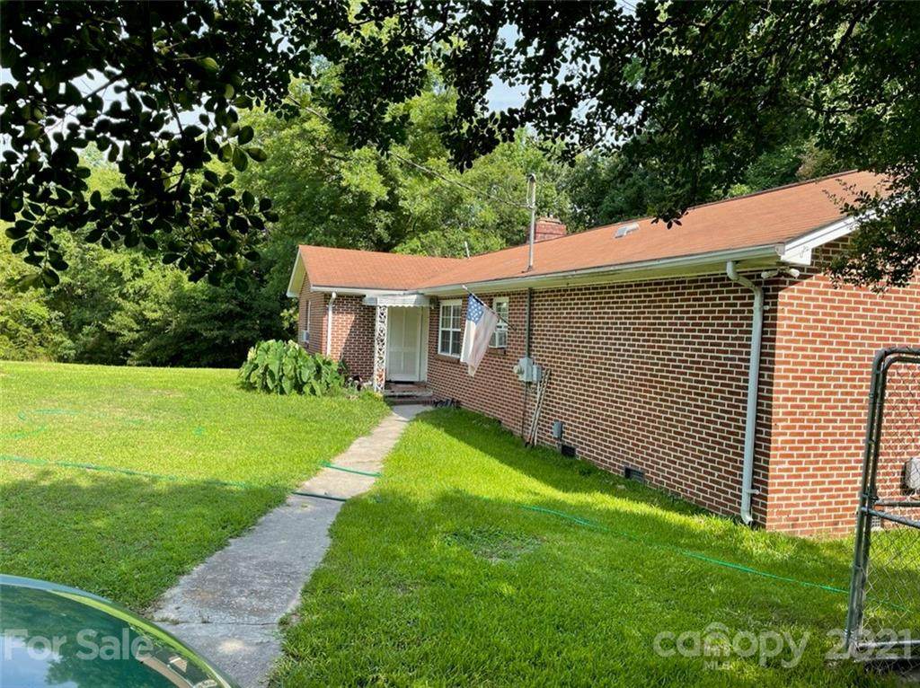 3218 Ridgeway Road - Photo 1