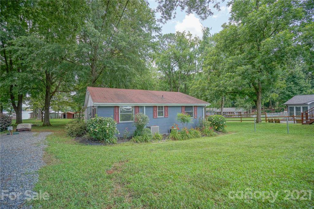 49709 Quail Trail Road - Photo 1