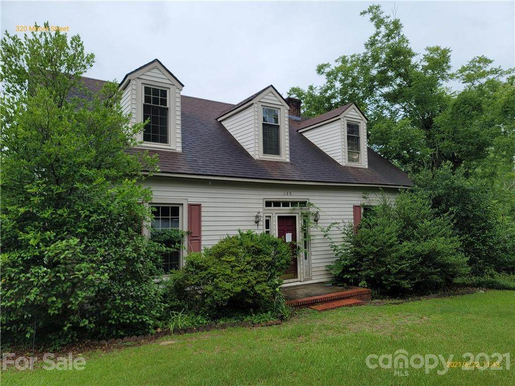 320 Moore Street - Photo 1