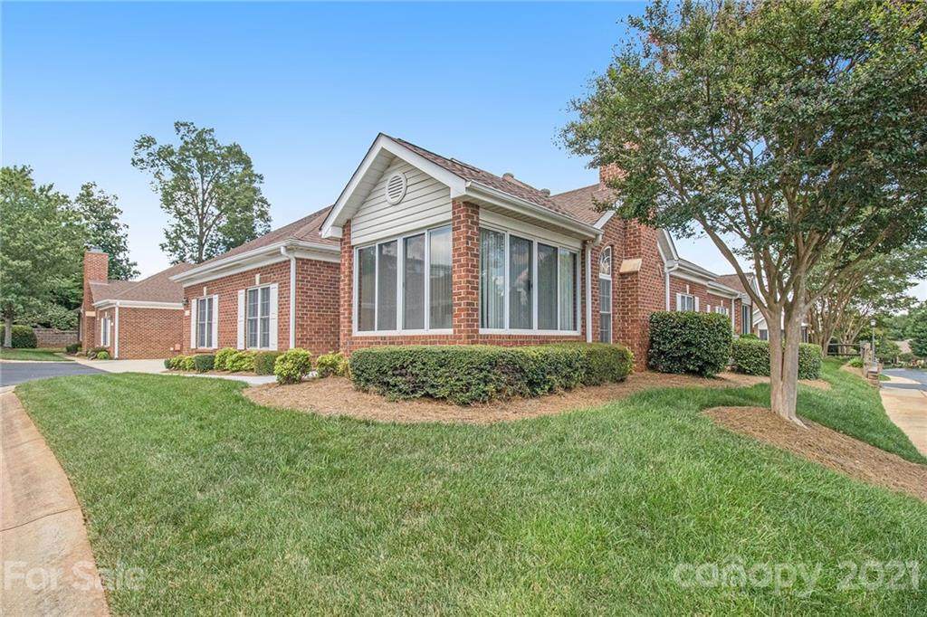 8552 Windsor Ridge Drive - Photo 1