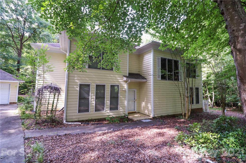 1735 Lake Lee Drive - Photo 1