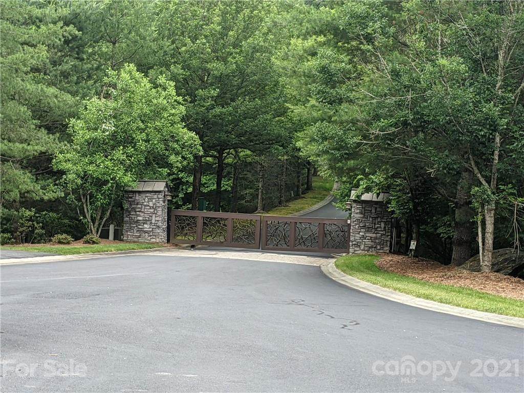 290 Watershed Way - Photo 1