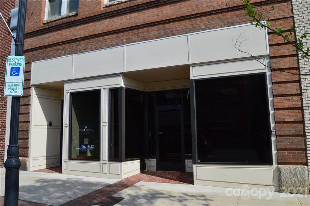 109 Broad Street - Photo 1