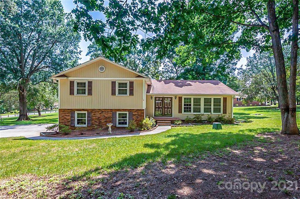 244 Sturbridge Drive - Photo 1