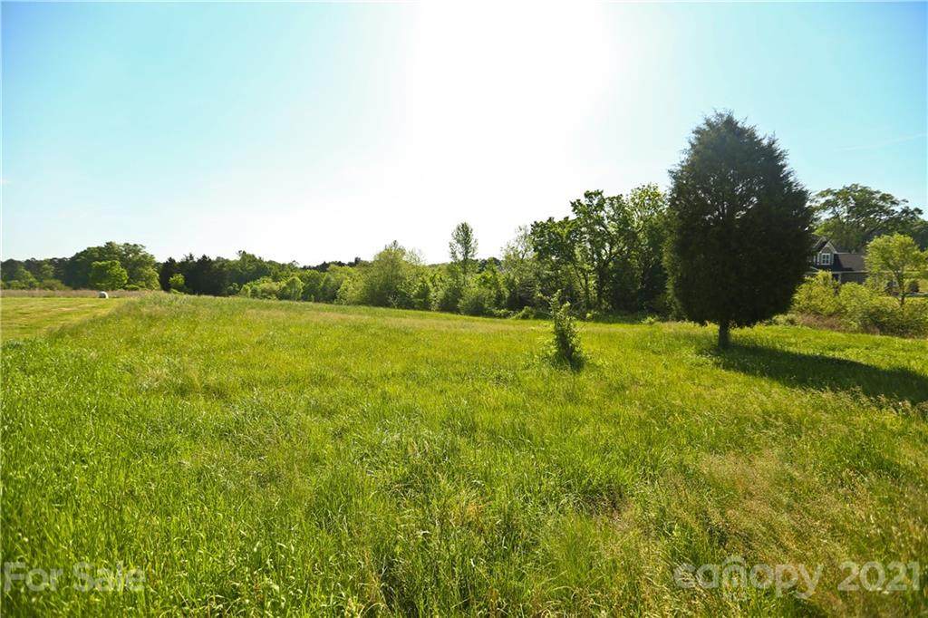 1096 Dublin Court - Photo 1