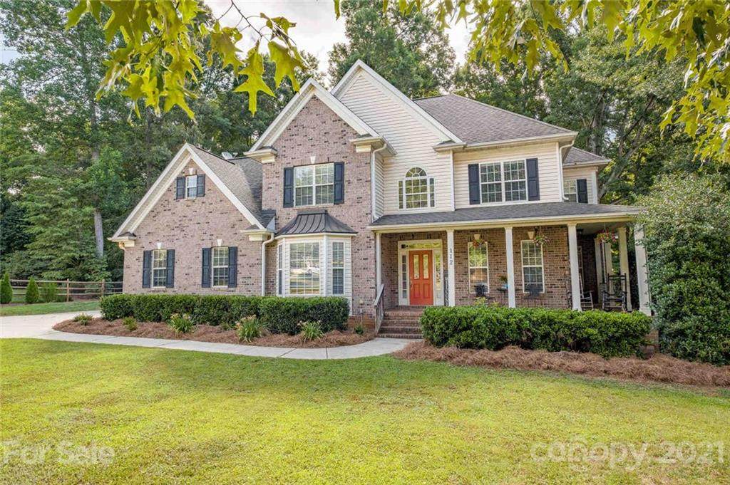 112 Barton Place - Photo 1