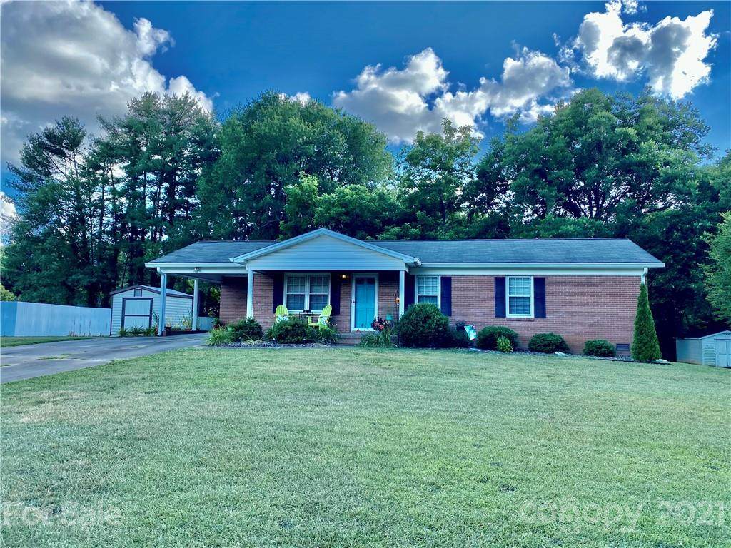 1402 Crestview Drive - Photo 1