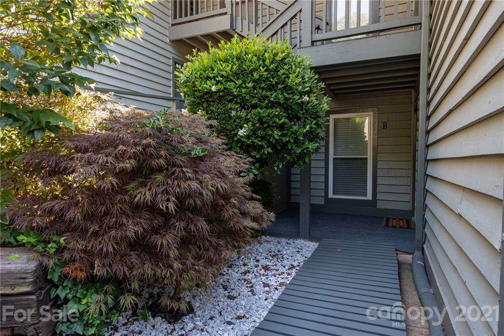 4936 Sardis Road - Photo 1