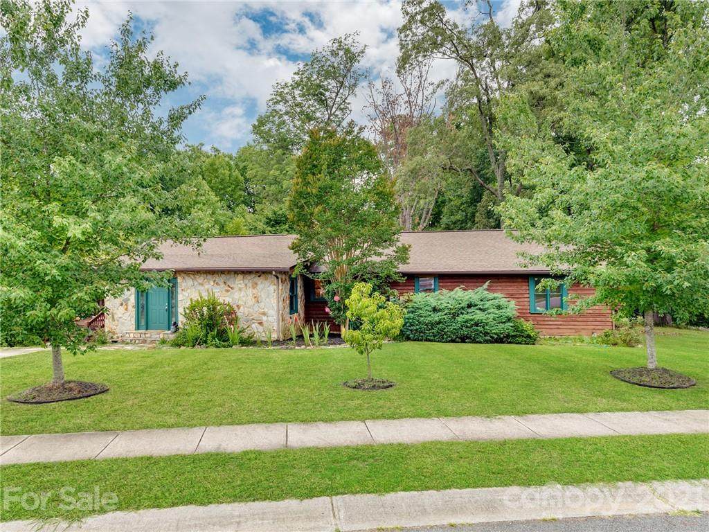1925 Carpenter Cabin Drive - Photo 1