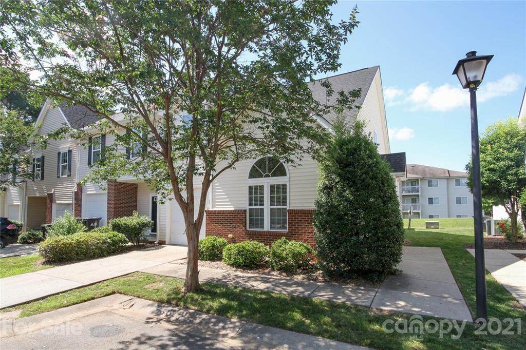 4219 Amherst Villa Court - Photo 1