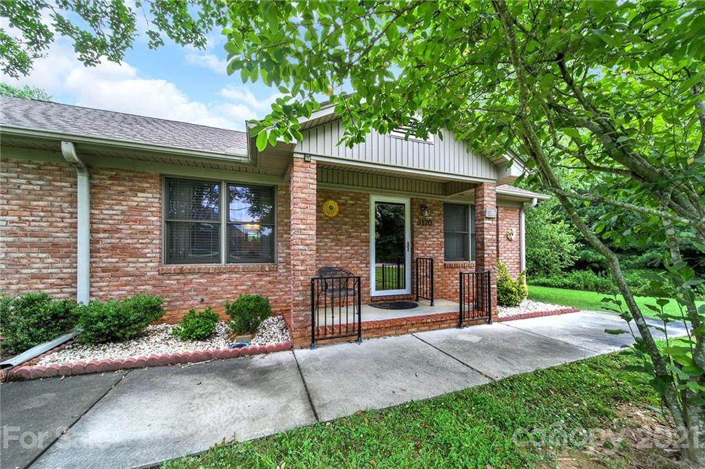 3170 Devonshire Drive - Photo 1