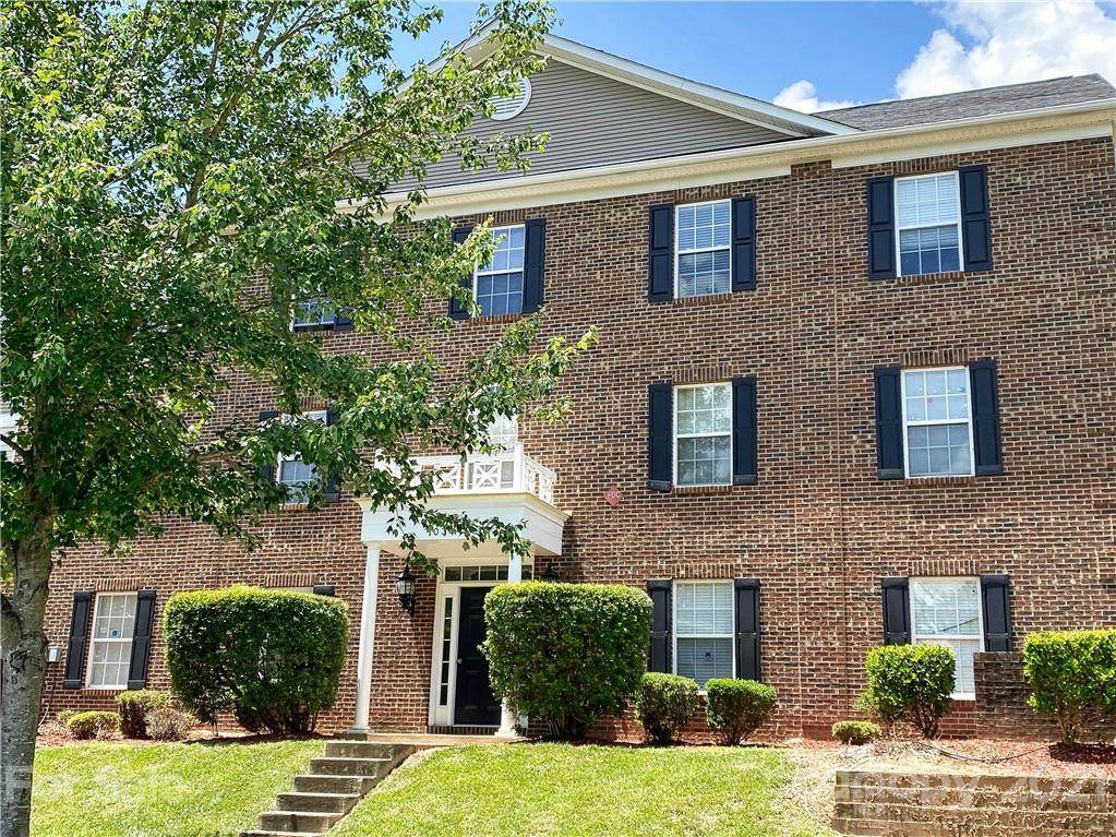 1108 Plaza Walk Drive - Photo 1