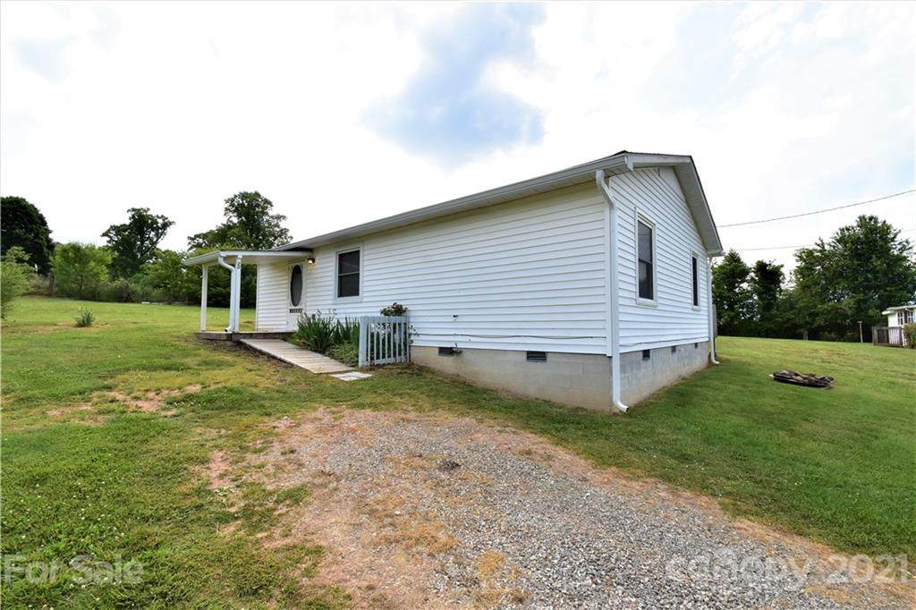 20 Redmond Hill Drive - Photo 1