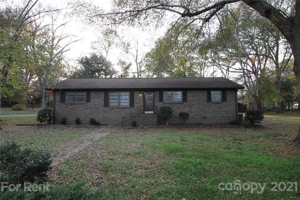 1537 Sumner Drive - Photo 1