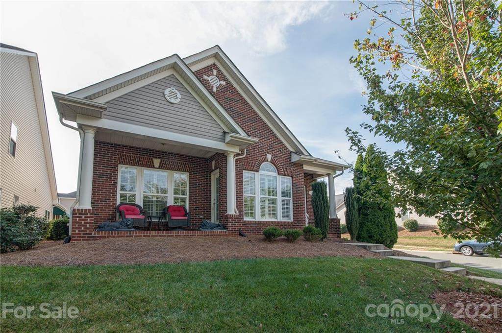 5011 Fountainbrook Drive - Photo 1
