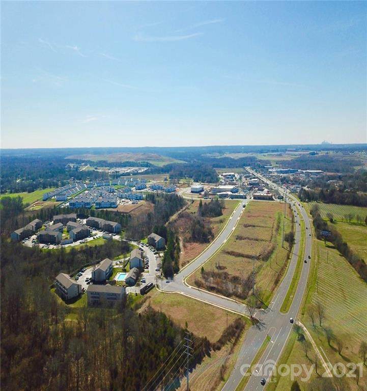 3395 Jacobs Crossing Boulevard - Photo 1