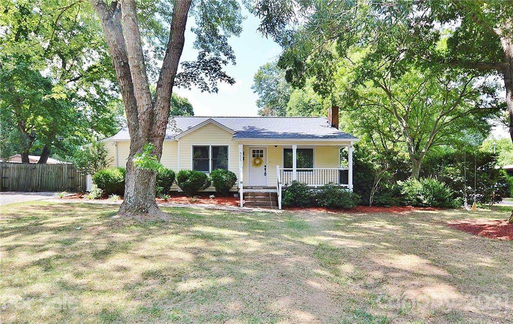 8625 Old Plank Road - Photo 1