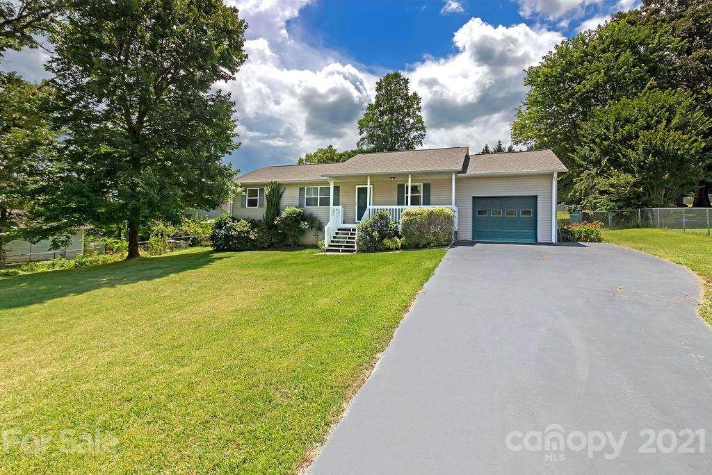 311 Hunters Ridge Drive - Photo 1