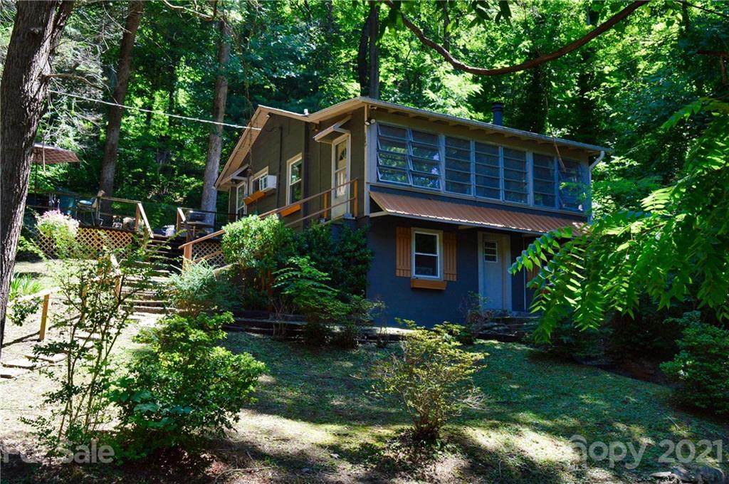 109 Full Moon Drive - Photo 1