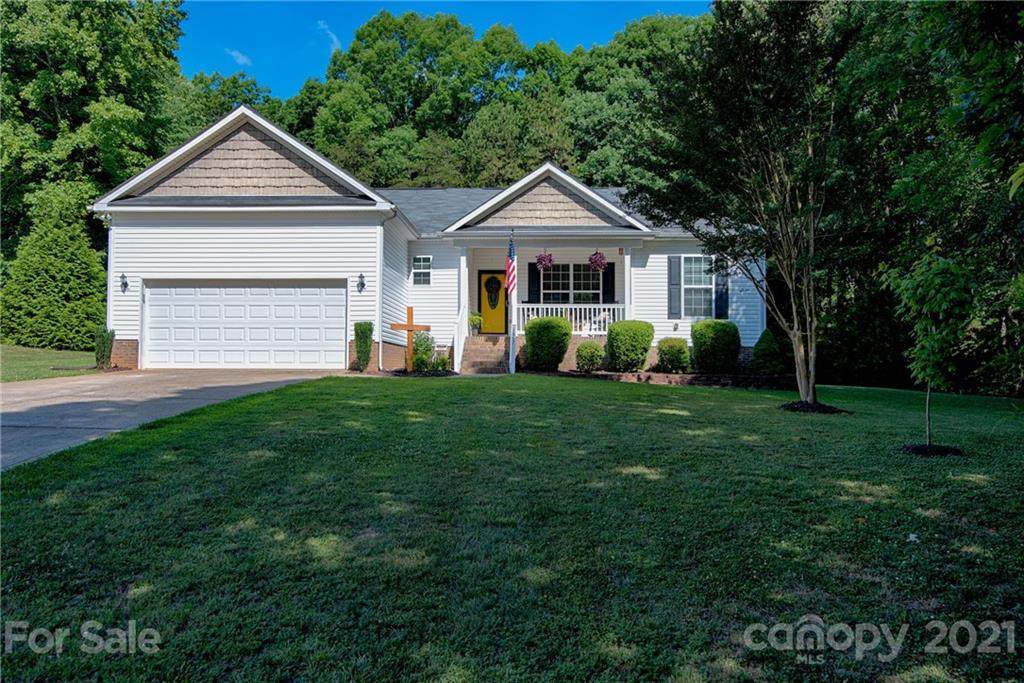 1667 Warwick Court - Photo 1